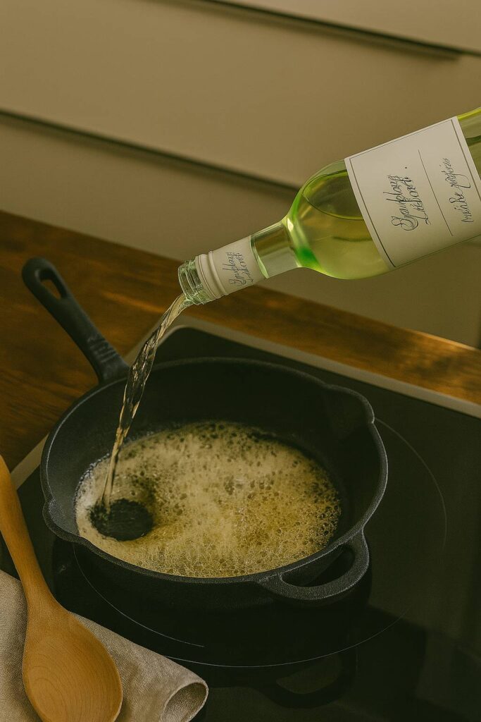 Weißwein zum Kochen und ablöschen von Pfannengerichten