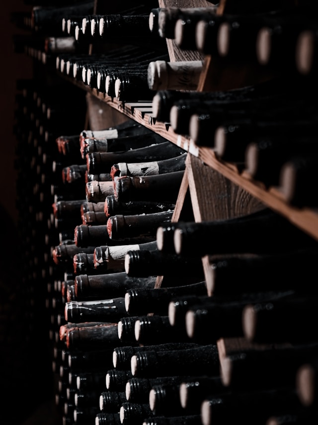 Wie lange ist Wein haltbar im Weinkeller